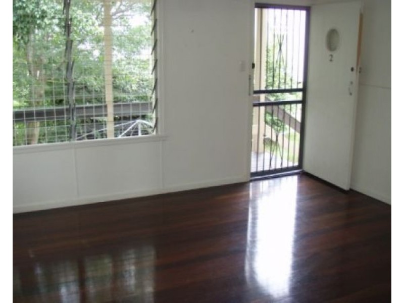 2/50 Farm Street, Newmarket QLD 4051