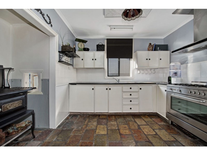 1 Kelfield Street, North Toowoomba QLD 4350