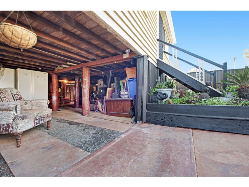1 Kelfield Street, North Toowoomba QLD 4350
