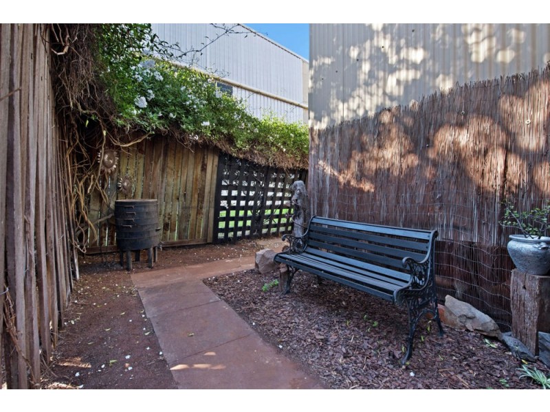 1 Kelfield Street, North Toowoomba QLD 4350