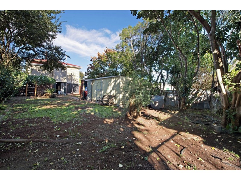 1 Kelfield Street, North Toowoomba QLD 4350