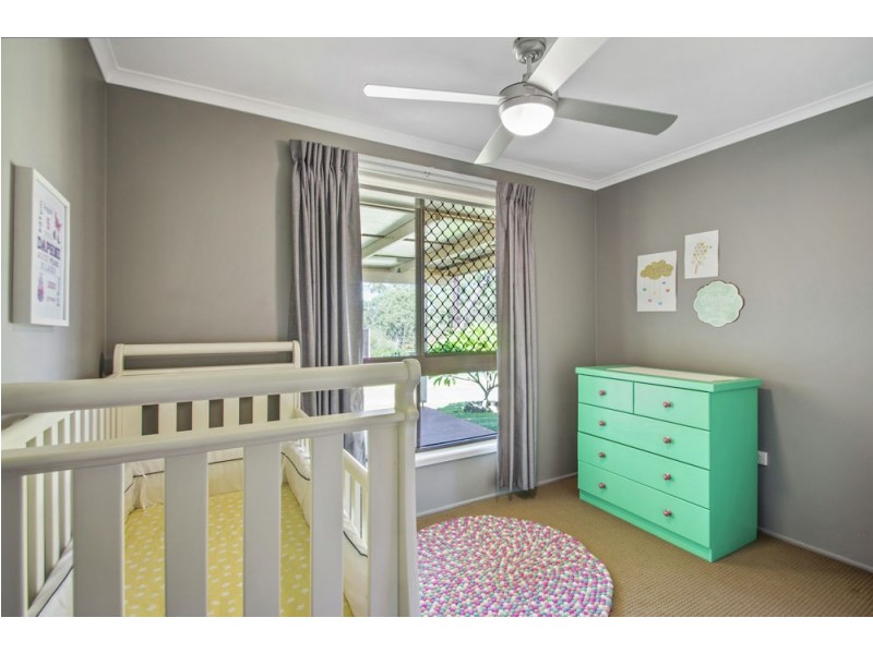 76 Valley View Dive, Meringandan West QLD 4352
