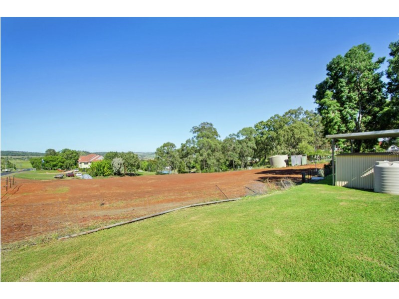 76 Valley View Dive, Meringandan West QLD 4352