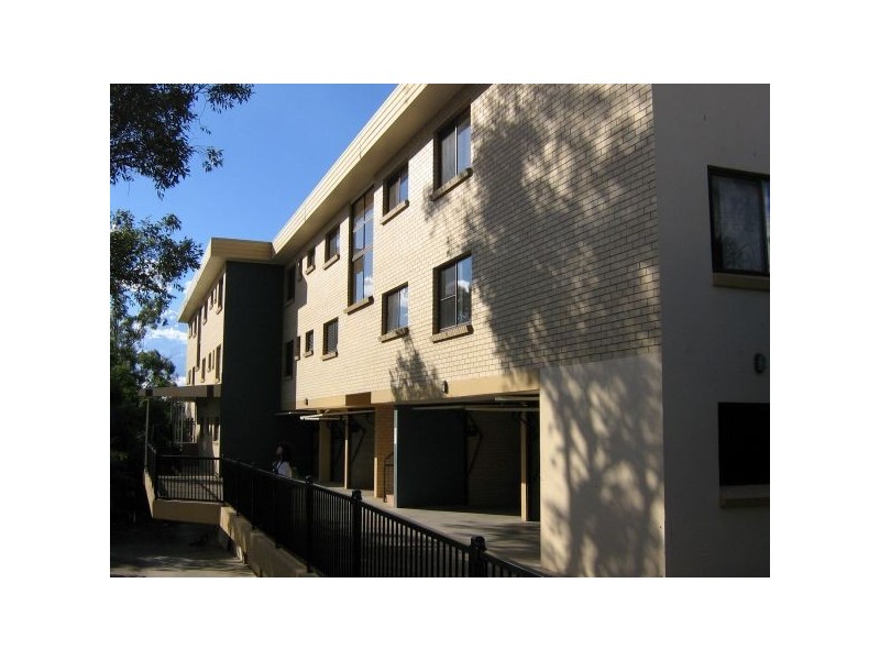 1/25 Scott Road, Herston QLD 4006