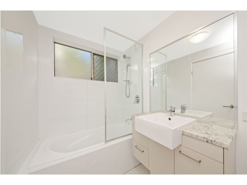 2/62 Buller Street, Everton Park QLD 4053