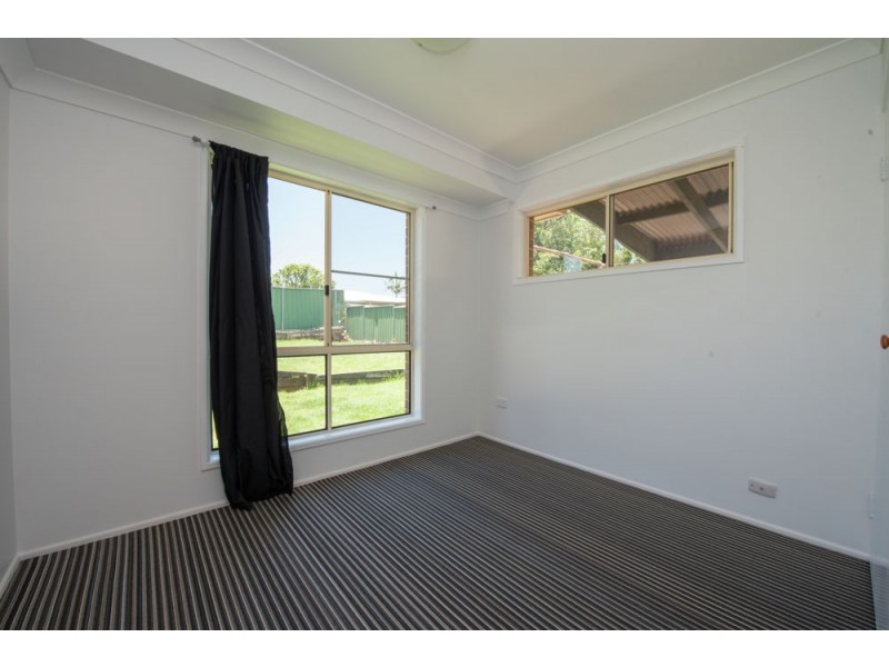 12 Lacebark Court, Glenvale QLD 4350