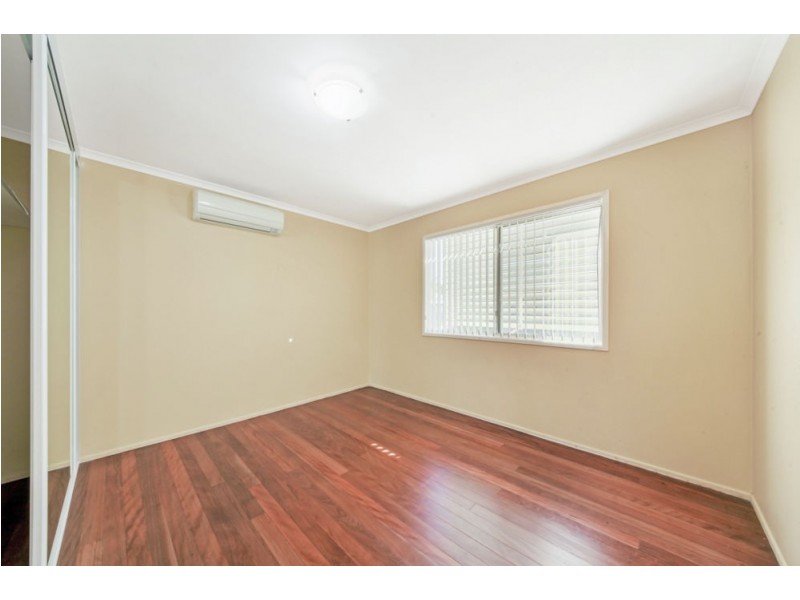 16 Roma Street, Scarborough QLD 4020