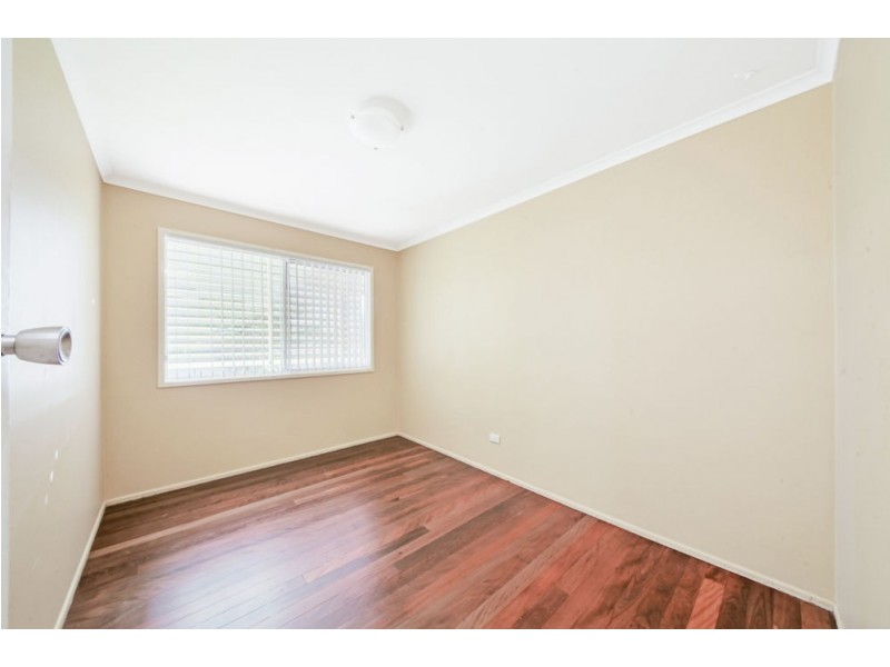 16 Roma Street, Scarborough QLD 4020