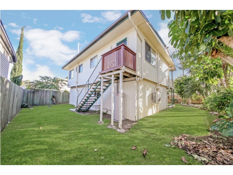 16 Roma Street, Scarborough QLD 4020