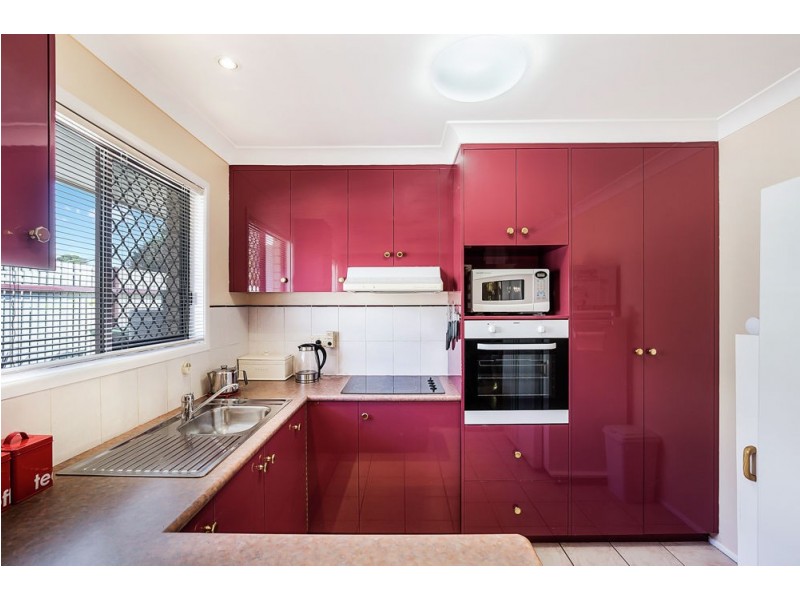 9 Wellcamp Street, Newtown QLD 4350