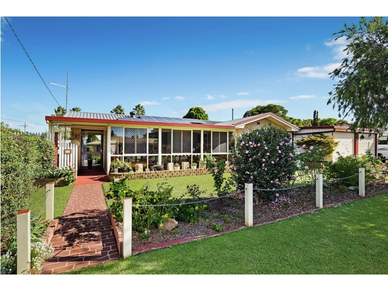9 Wellcamp Street, Newtown QLD 4350