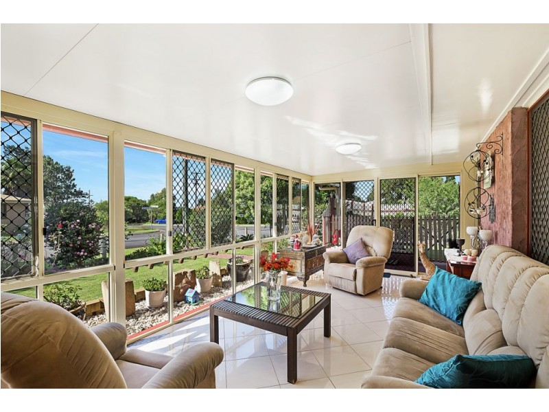 9 Wellcamp Street, Newtown QLD 4350