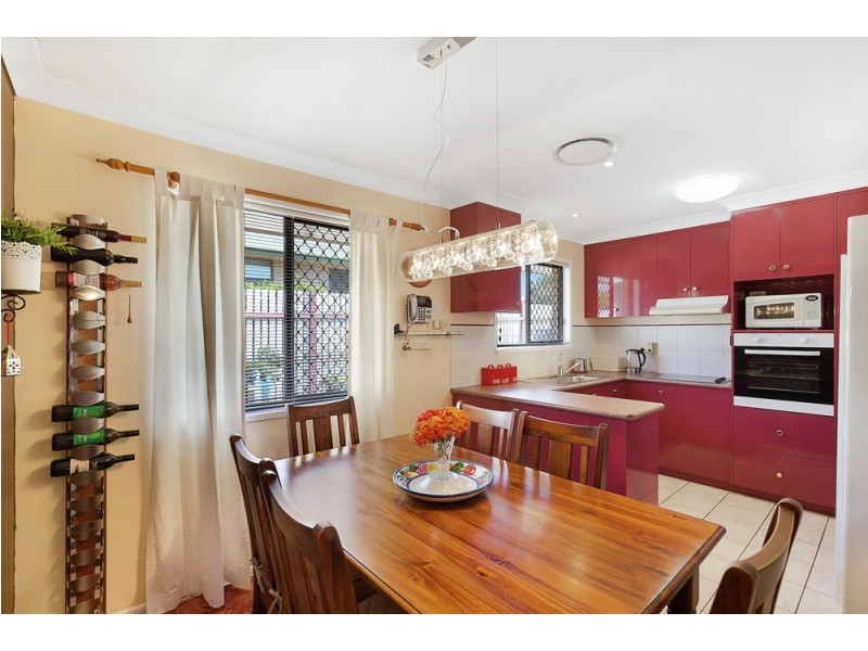 9 Wellcamp Street, Newtown QLD 4350