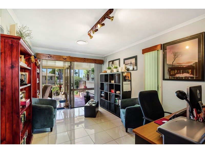 9 Wellcamp Street, Newtown QLD 4350