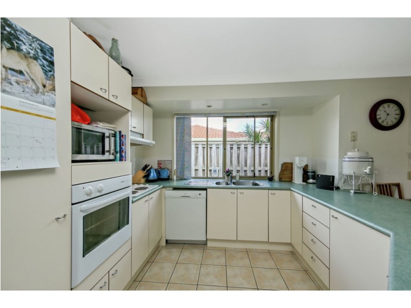 18 Isaacs Way, Wakerley QLD 4154
