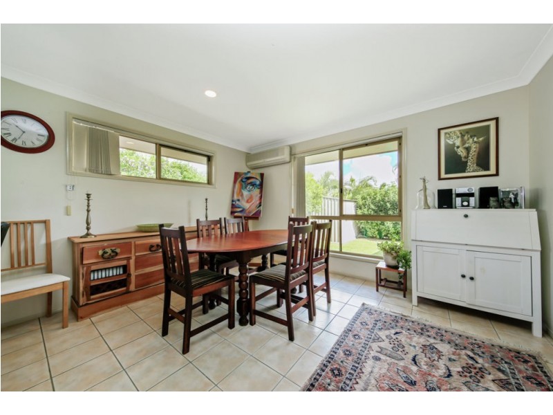 18 Isaacs Way, Wakerley QLD 4154