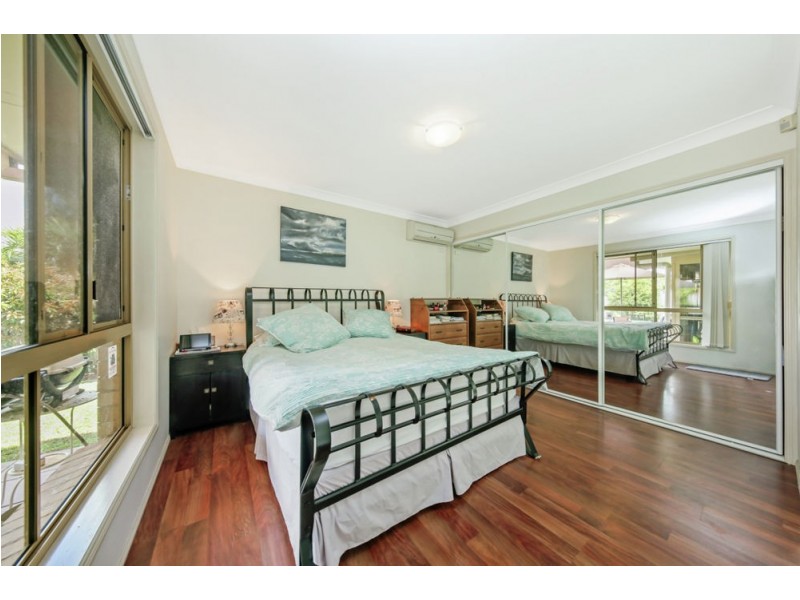 18 Isaacs Way, Wakerley QLD 4154