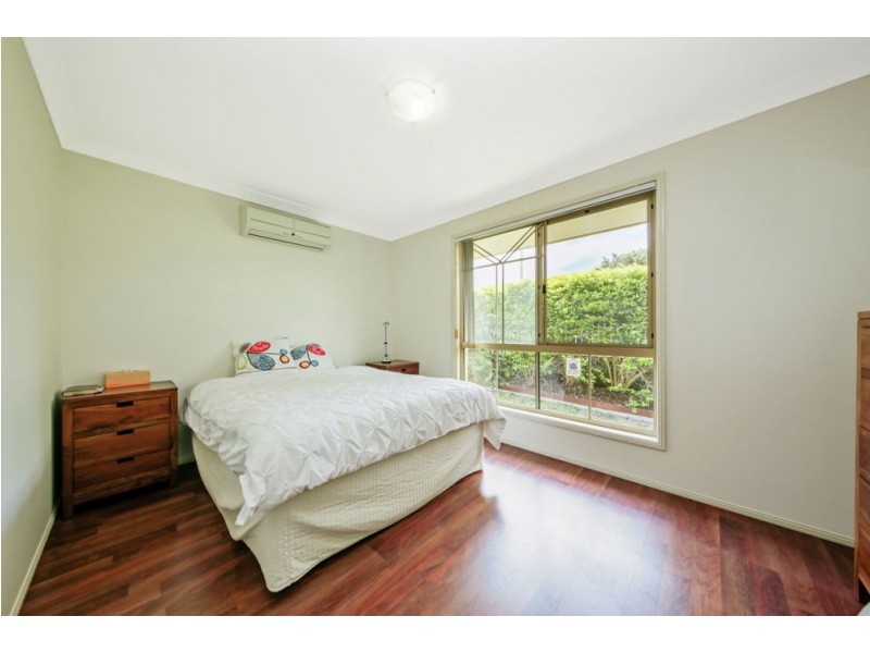 18 Isaacs Way, Wakerley QLD 4154