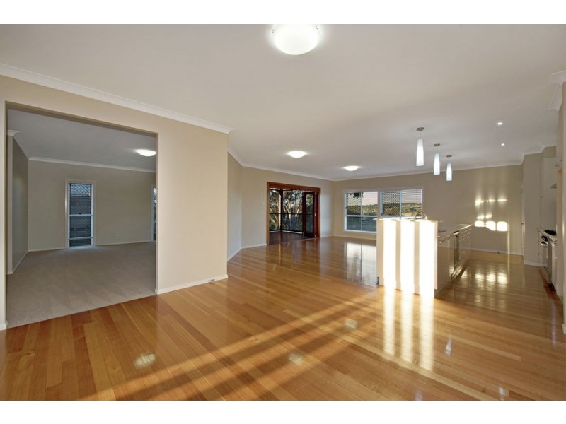 2 Sawyers Court, Gowrie Junction QLD 4352