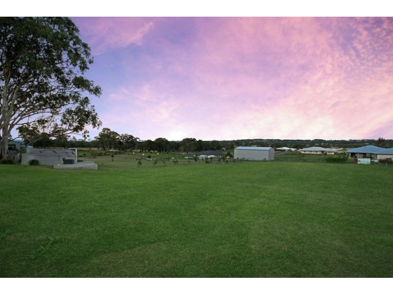 2 Sawyers Court, Gowrie Junction QLD 4352