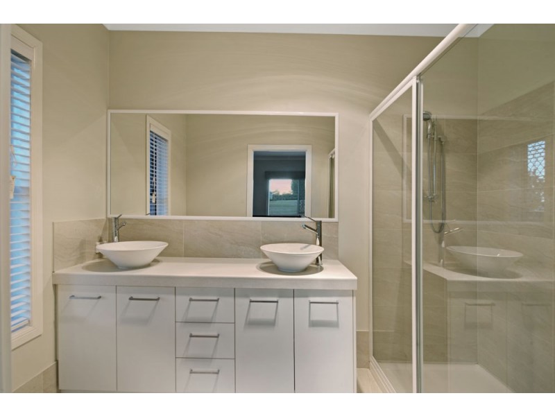 2 Sawyers Court, Gowrie Junction QLD 4352