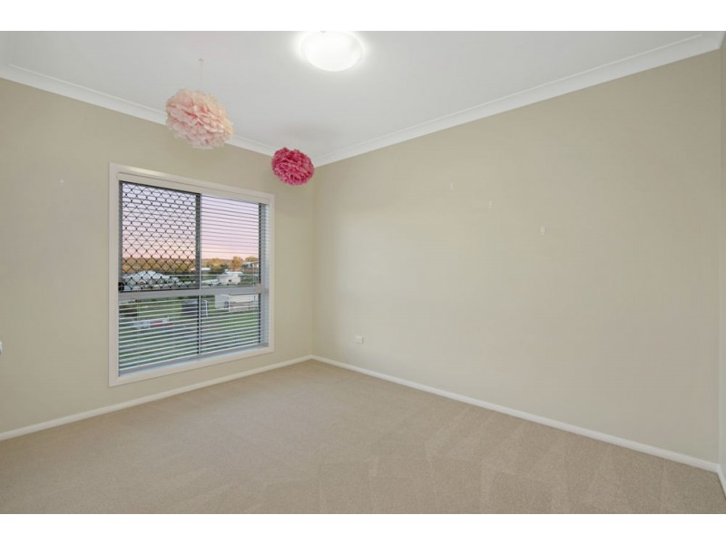 2 Sawyers Court, Gowrie Junction QLD 4352