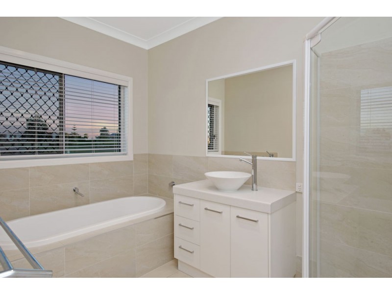 2 Sawyers Court, Gowrie Junction QLD 4352