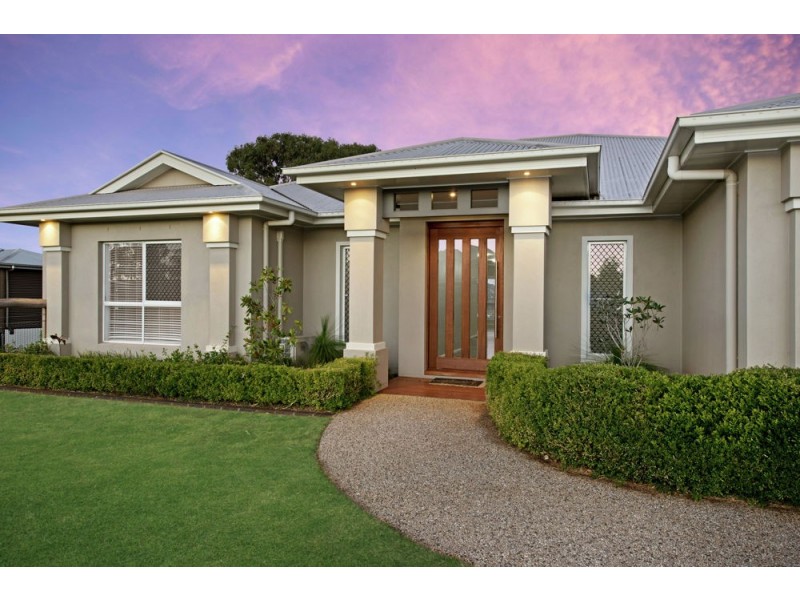 2 Sawyers Court, Gowrie Junction QLD 4352