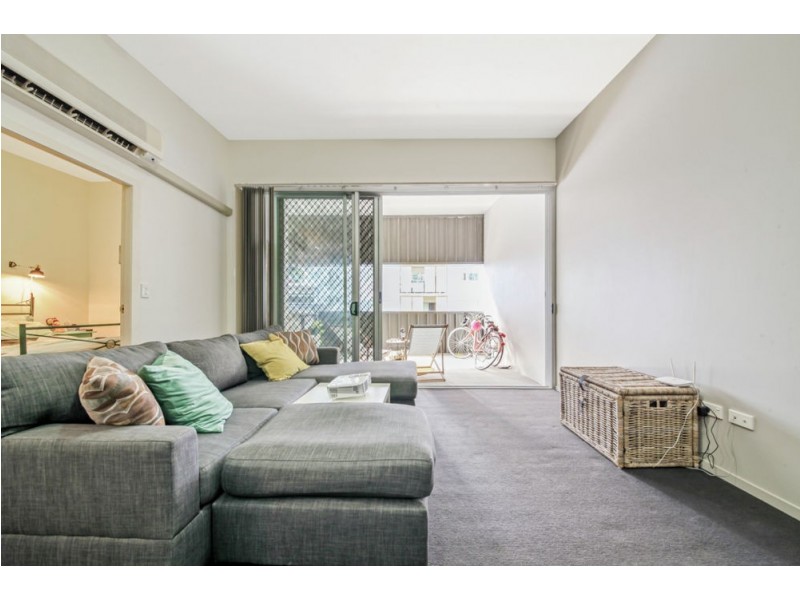 303/28 Masters Street, Newstead QLD 4006