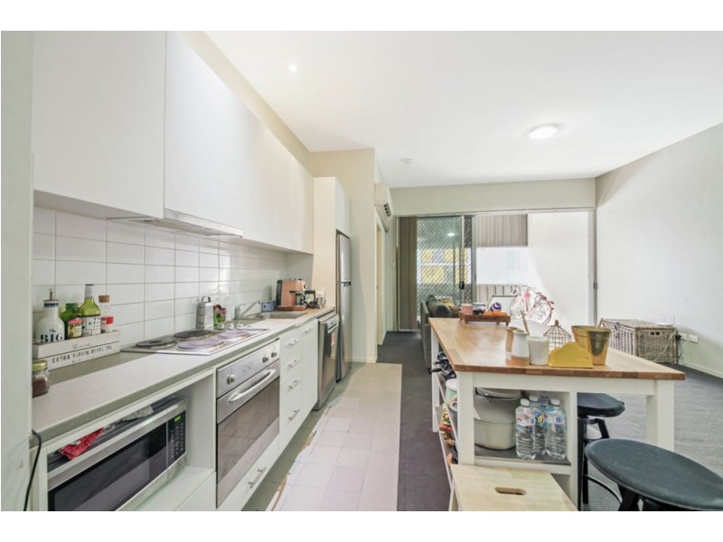 303/28 Masters Street, Newstead QLD 4006