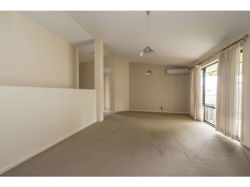 24 Willowburn Drive, Rockville QLD 4350