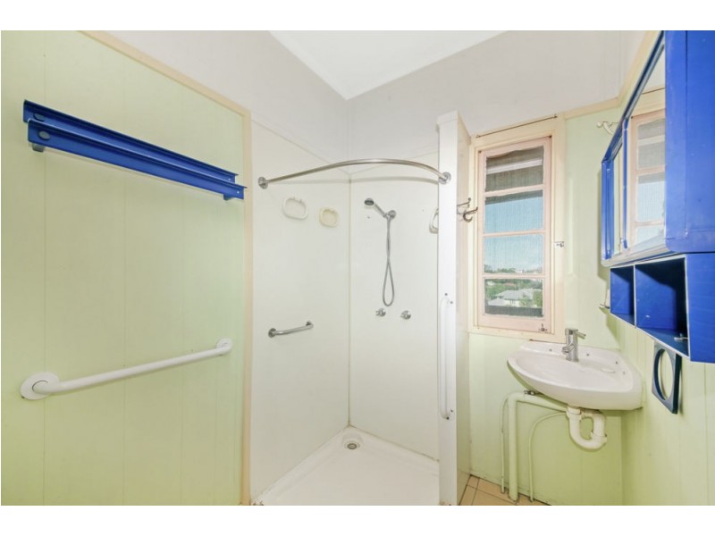 94 Scott Street, Stafford Heights QLD 4053