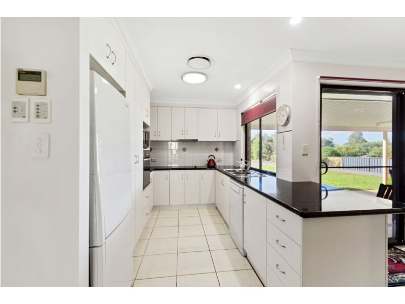 26 Charmaine Court, Kleinton QLD 4352