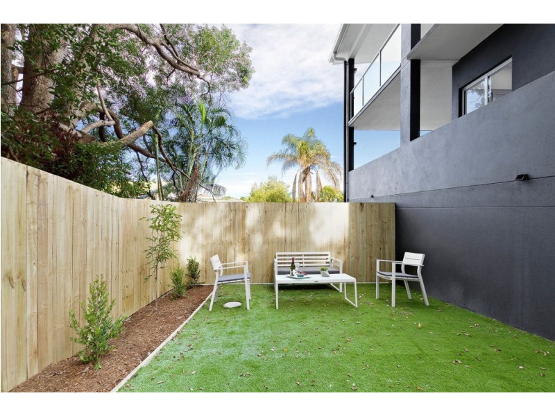 2/23 Christian Street, Clayfield QLD 4011