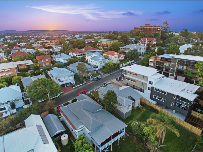 2/23 Christian Street, Clayfield QLD 4011