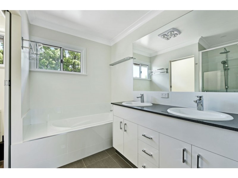 17 Gregory Street, Harlaxton QLD 4350