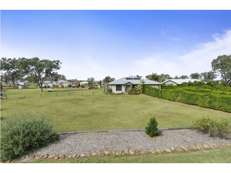 9 Yellowlea Court, Oakey QLD 4401