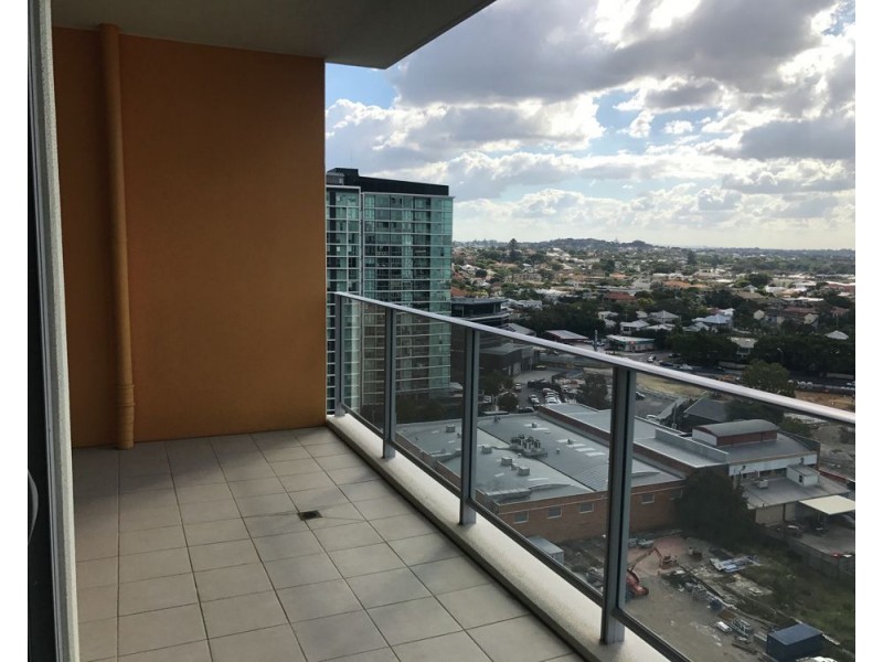 4158/37C Harbour Road, Hamilton QLD 4007