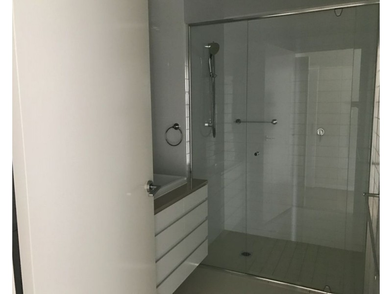 4158/37C Harbour Road, Hamilton QLD 4007