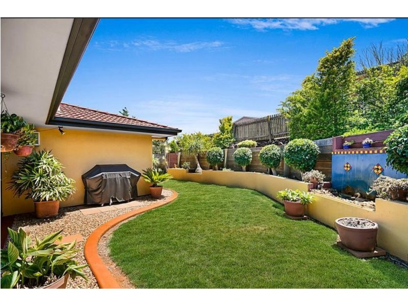 25 Catalina Drive, Wilsonton QLD 4350