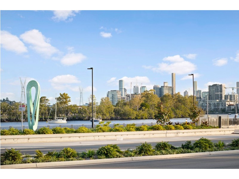 11/256 Kingsford Smith Drive, Hamilton QLD 4007