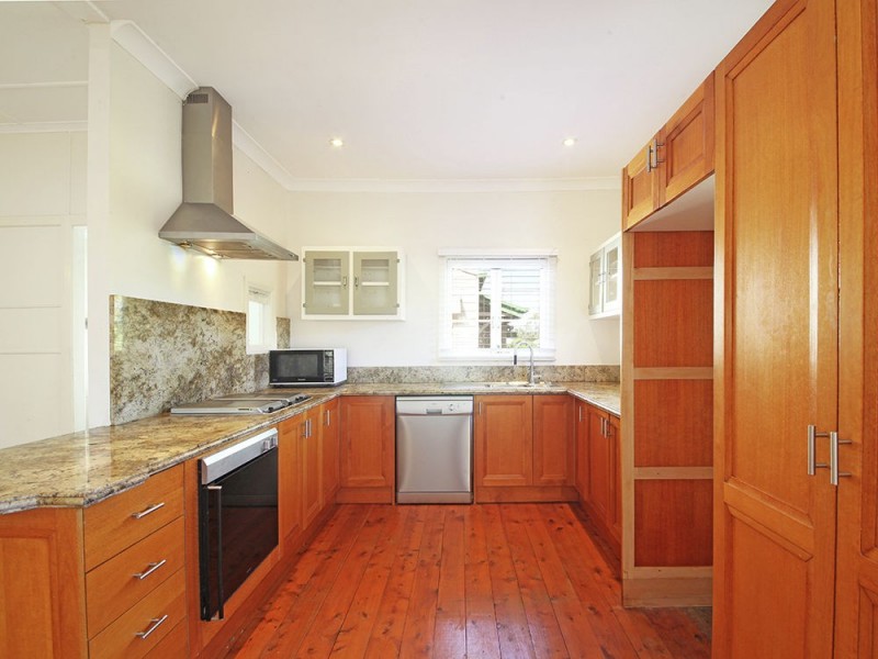 24 Lamont Road, Wilston QLD 4051