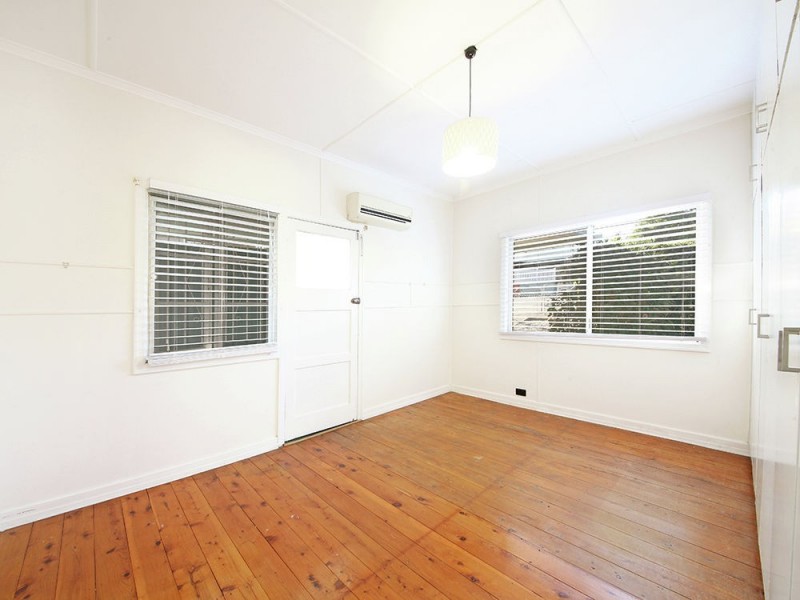 24 Lamont Road, Wilston QLD 4051