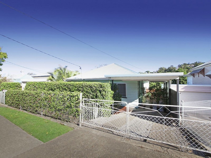 24 Lamont Road, Wilston QLD 4051