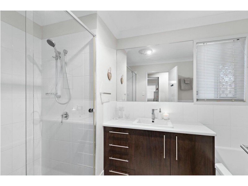 83 Besham Parade, Wynnum QLD 4178
