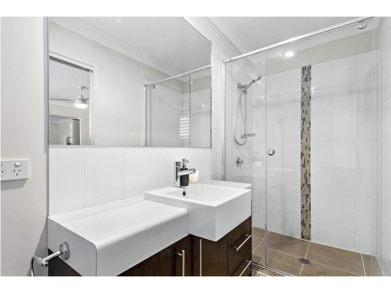 83 Besham Parade, Wynnum QLD 4178