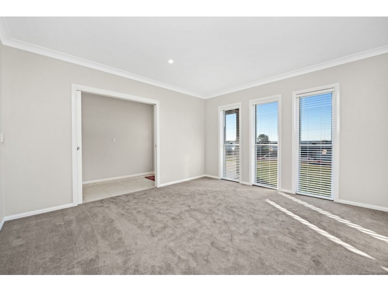 13 Gillmeister Street, Highfields QLD 4352