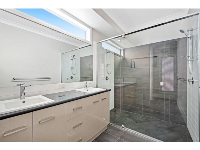 13 Gillmeister Street, Highfields QLD 4352