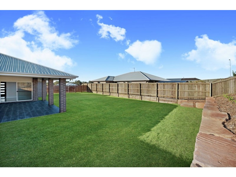 13 Gillmeister Street, Highfields QLD 4352