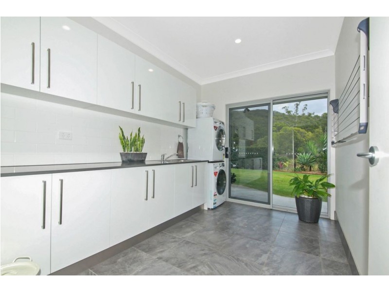 180 Welches Road, Wongawallan QLD 4210